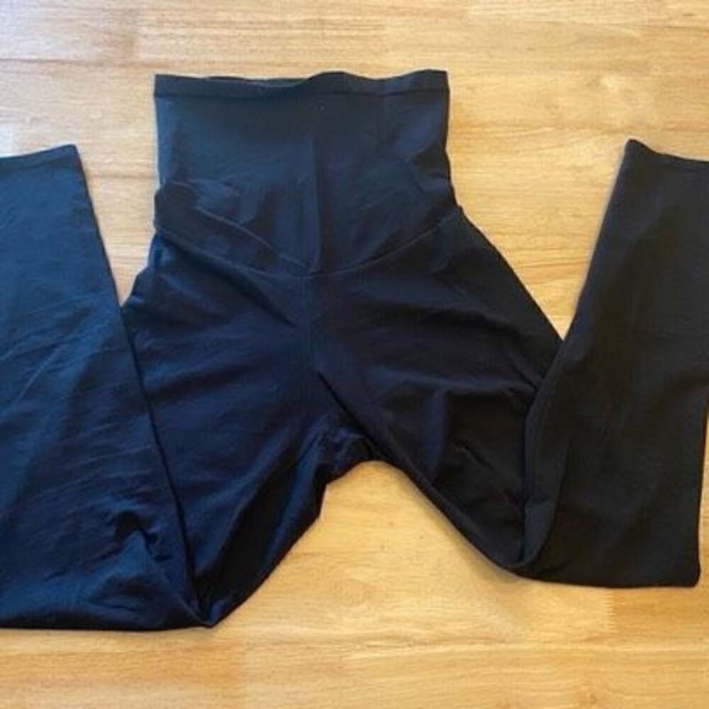 ✅Motherhood, black leggings, size large